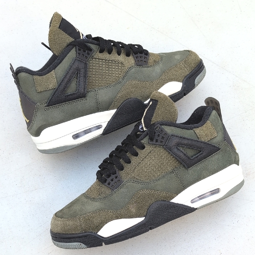 USED Nike Air Jordan 4 Retro Craft - Green Olive - Men Size 10.5 ( FB9927-200 )